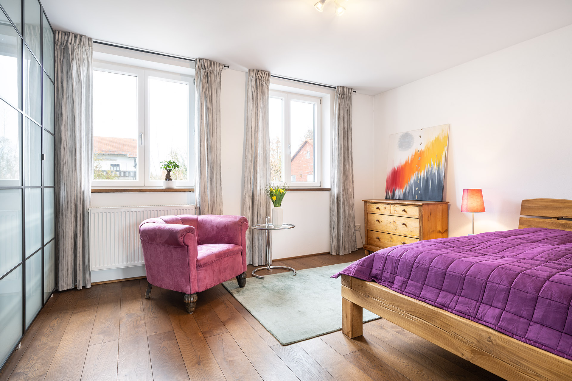 Großzügiges Schlafzimmer - OG