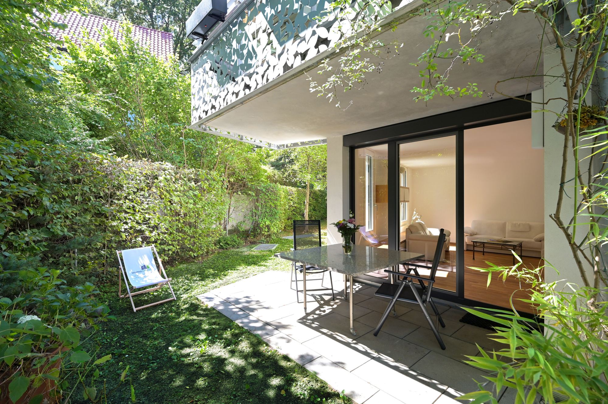 Terrasse und Garten