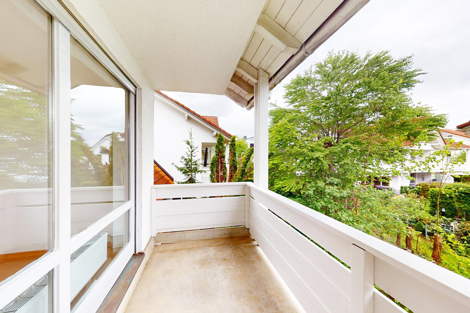 Balkon in Süd-Ost-Ausrichtung