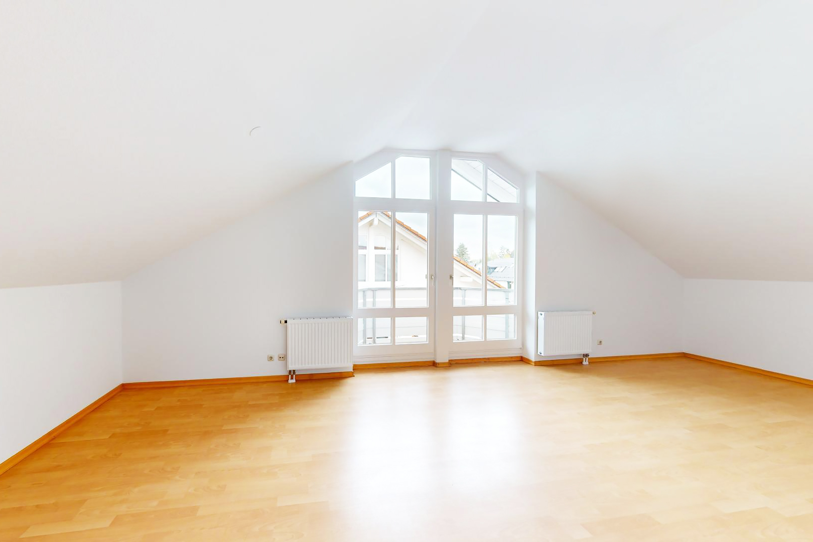Großes Dachstudio