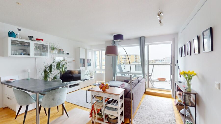 Helle 2-Zimmer-Etagenwohnung mit moderner Ausstattung und Weitblick vom Süd-West-Balkon, 80686 München, Etagenwohnung
