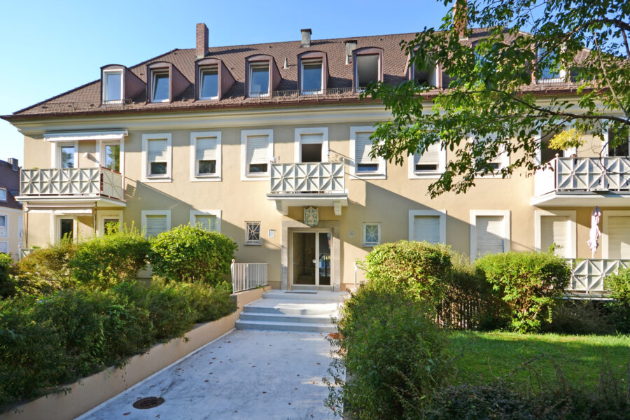 Elegante Etagenwohnung mit Blick auf den Nymphenburger Kanal und vielseitig nutzbarem Hobbyraum, 80638 München, Etagenwohnung
